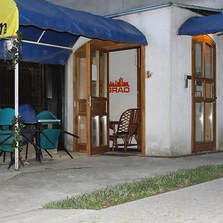 Tash Inn Hostel เบลเกรด ภายนอก รูปภาพ