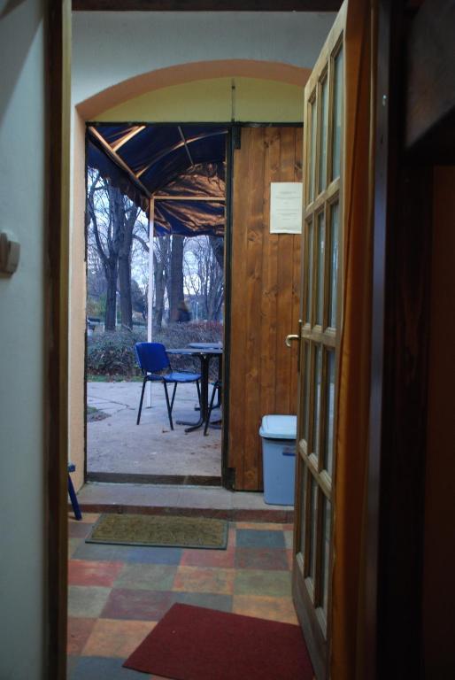 Tash Inn Hostel เบลเกรด ภายนอก รูปภาพ